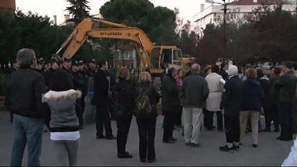 Üsküdar'da Validebağ Korusuna İş Makineleri Girdi