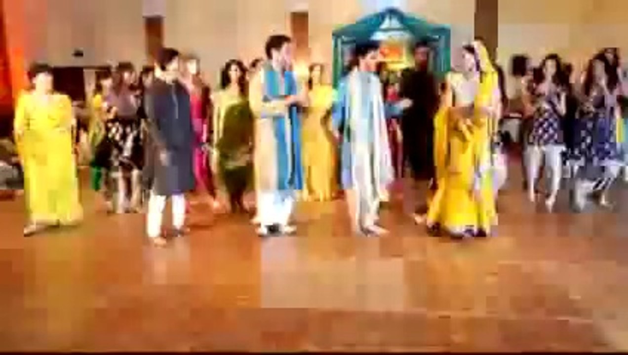 The Best Mehndi Dance EVER!