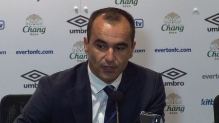 Everton - Martinez : "Distin est très important"