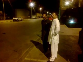 Pakistani Boy & Friends Awesome Pashto Dance On The Road