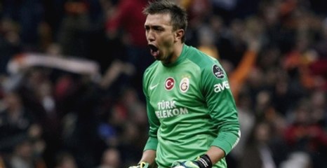 Galatasaray'da Şaşırtan Muslera Kararı