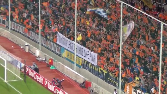 H είσοδος των δύο ομάδων