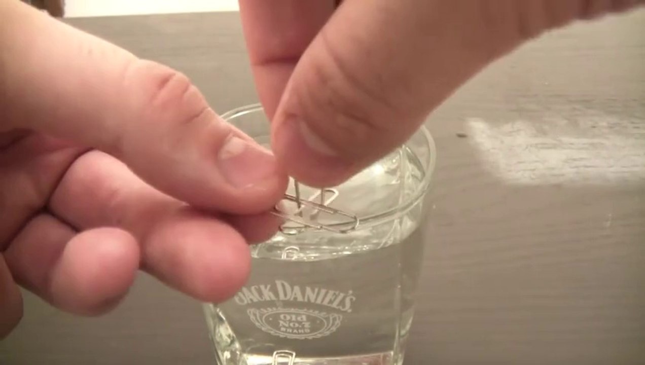 Awesome Paper Clip Trick!