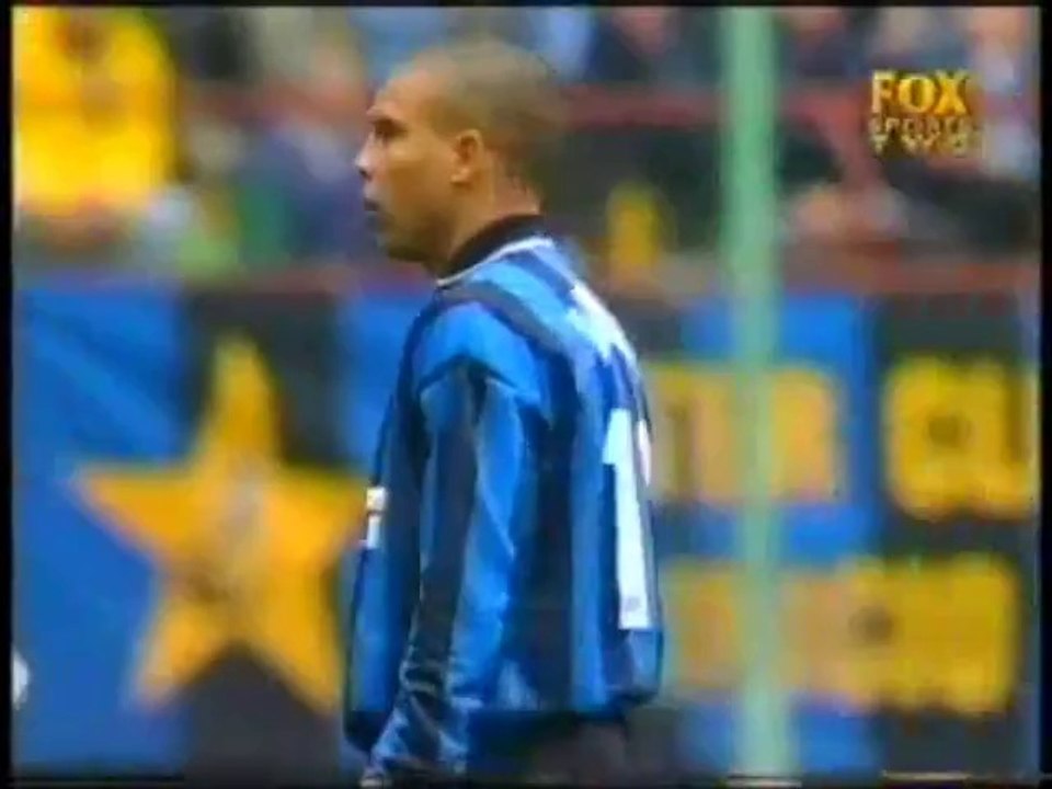 Ronaldo vs Sampdoria 97_98 Home by hosambartr9