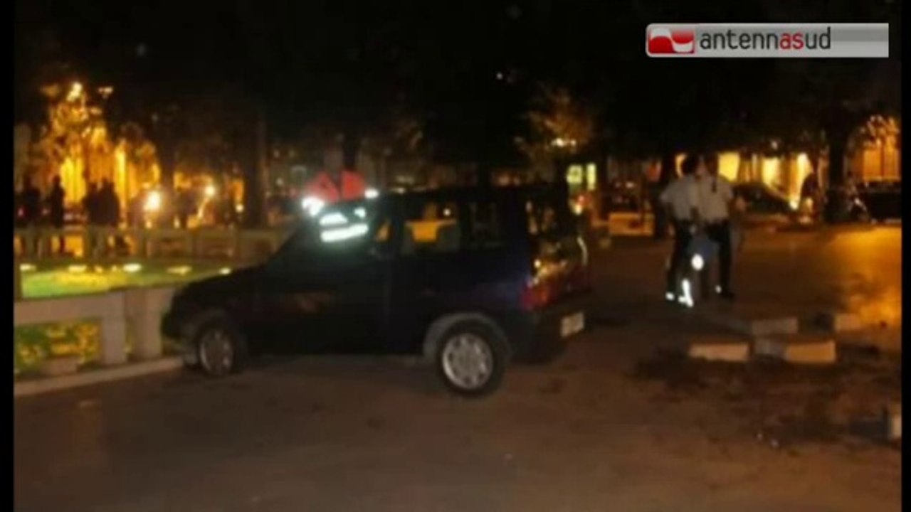 TG 21.10.14 Brindisi, auto travolge panchina e ferisce due ragazze