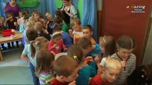 Przedszkolaki biją rekord Guinessa w myciu zębów Ostrów Mazowiecka 2014