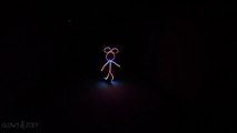 Un enfant trop mignon porte le Costume de Minnie en LED pour Halloween