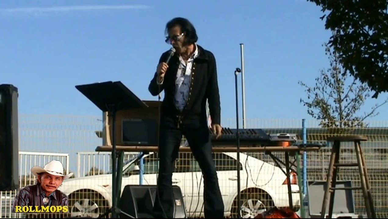 MARIO STEPHAN DE HERBSHEIM 67 CHANTE ELVIS  SHOW BENFELD 67 ALSACE 19 OCTOBRE 2014 " ROLLMOPS"