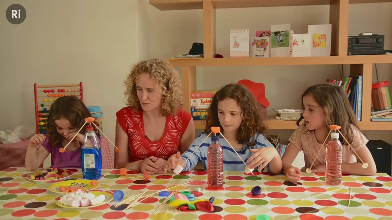 Balancing Sculptures - Science with children - ExpeRimental #10