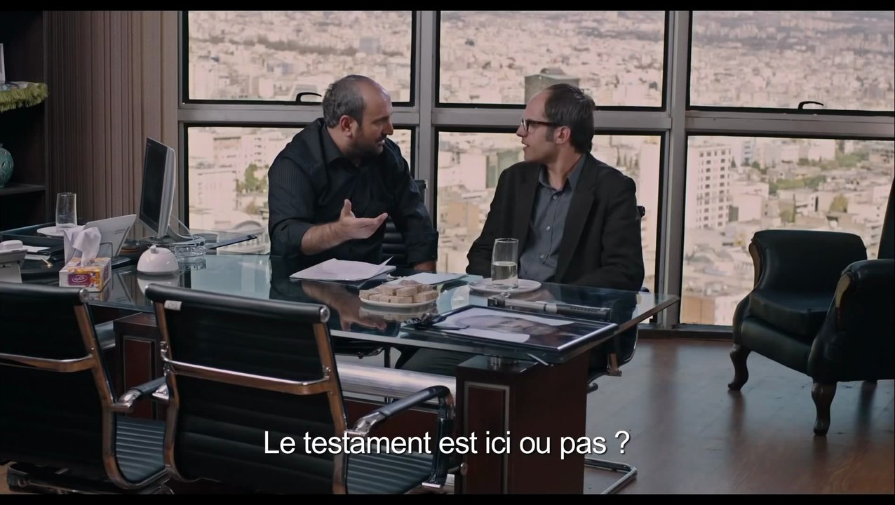 Une Famille Respectable Bande Annonce (2012)