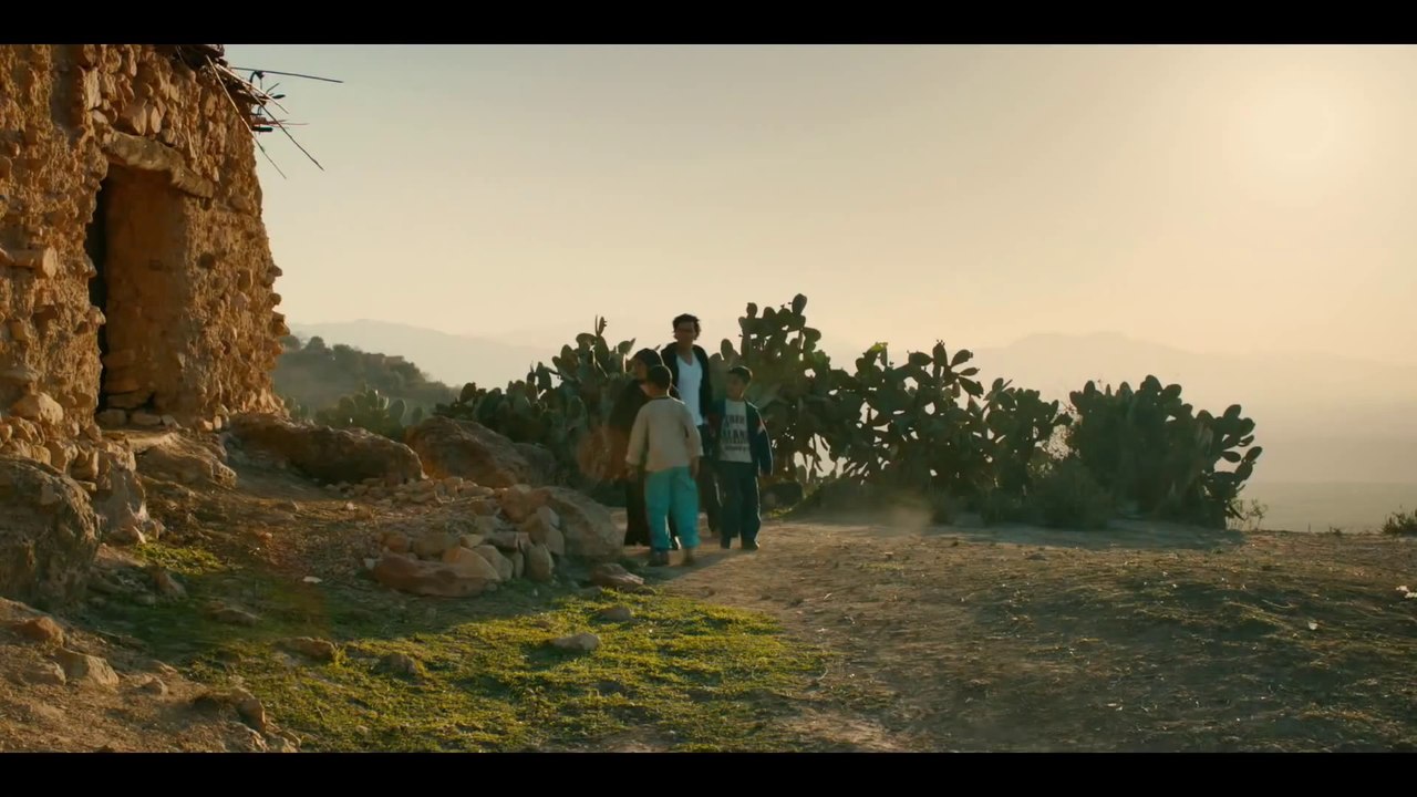 Né Quelque Part _ le retour en Algérie