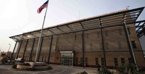 ABD'nin Bağdat Büyükelçiliği'ne Bomba Düştü