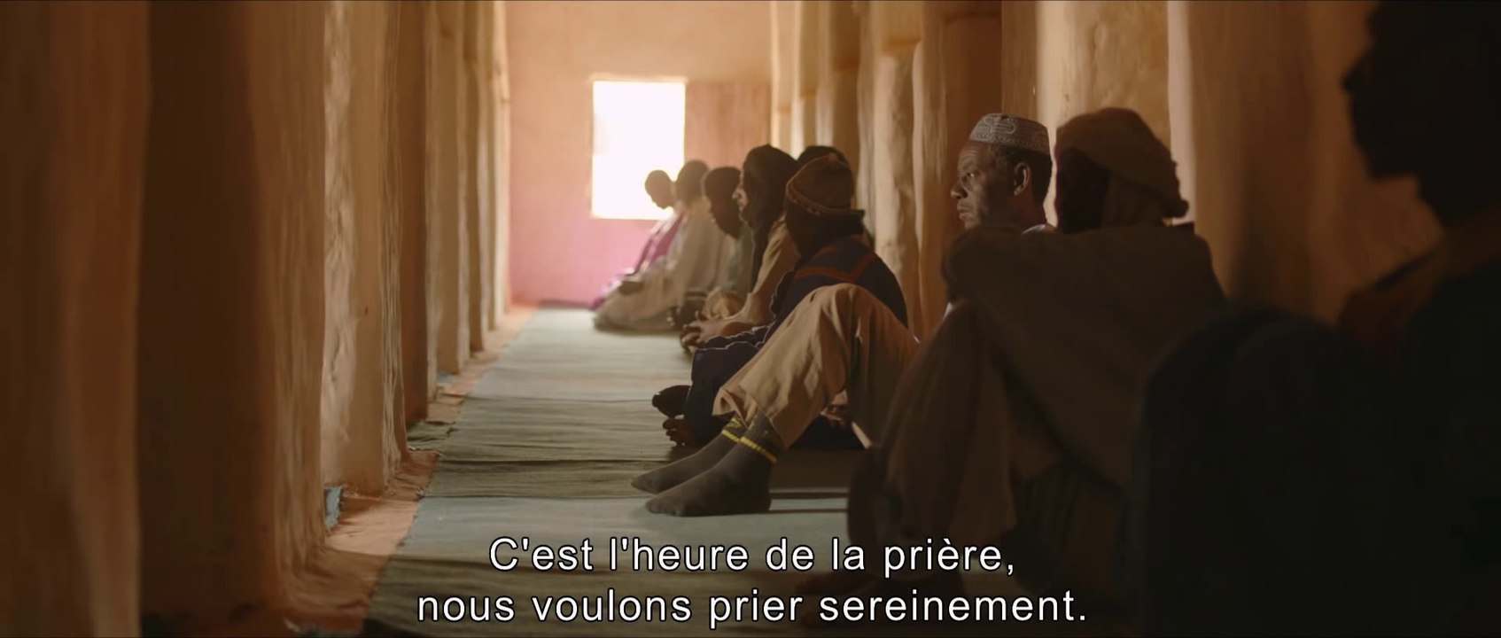 _Des Armes dans la Mosquée_ _ TIMBUKTU Extrait du Film # 2