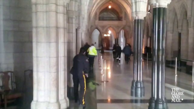 Fusillade à Ottawa: des coups de feu retentissent dans le Parlement