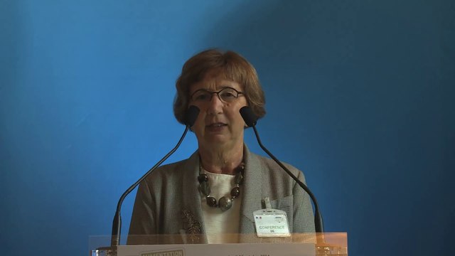 Stéphane Le Foll remet les prix aux lauréats des projets anti-gaspi