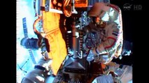 Russian cosmonauts kick off final spacewalk of 2014