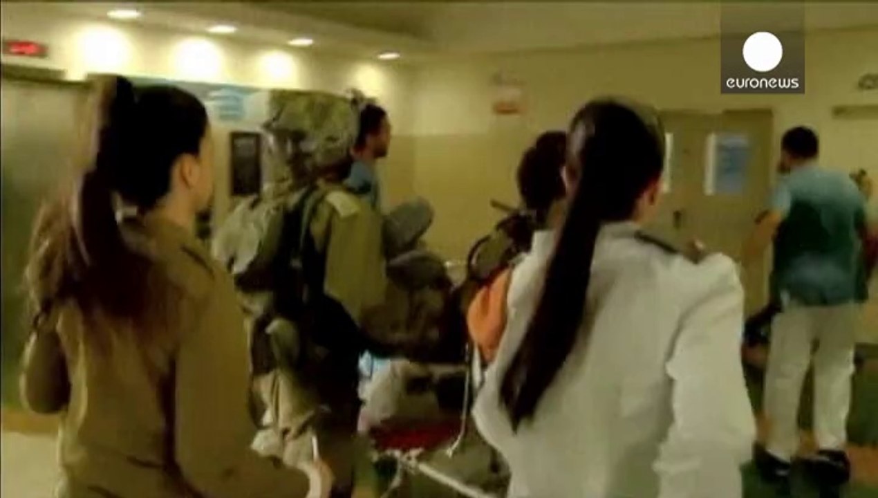 Due militari israeliani feriti in scontri alla frontiera egiziana