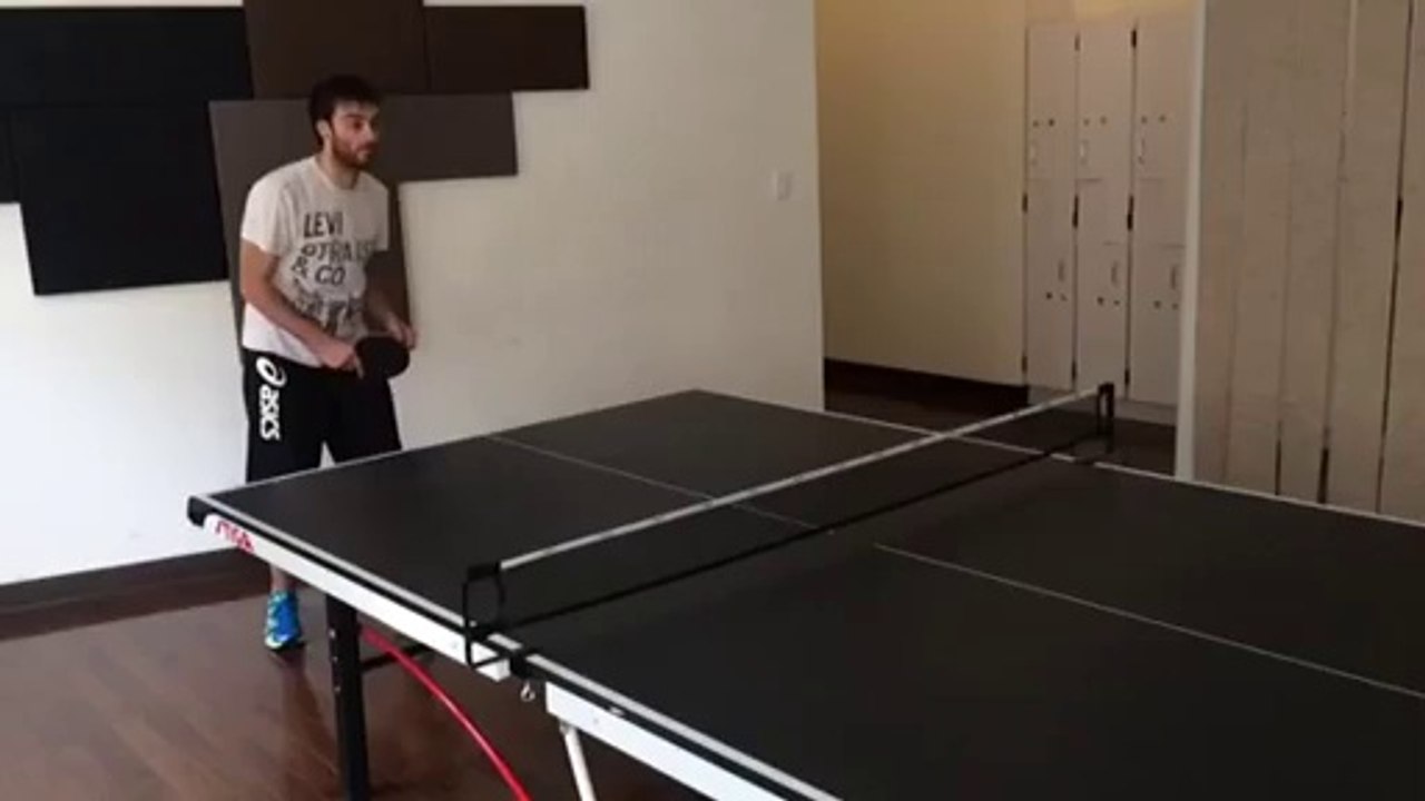 Theo beats Vincent