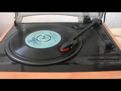 Aşık Gülabi-Sefil Baykuş Ne Yatarsın Bu Yerde ( plak )