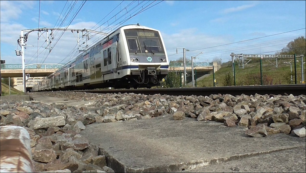 MI2N : Départ de la gare de Marne La Vallée Chessy sur la ligne A du RER