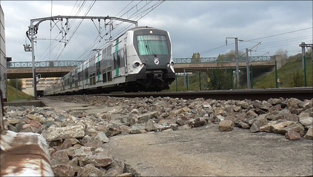MI09 : Départ de la gare de Marne La Vallée Chessy sur la ligne A du RER