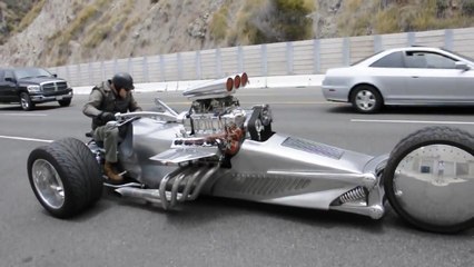 A Real "Holy" Engine: Three Whell Rocket 2 Trike