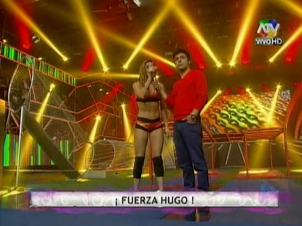 Hugo García llora por no poder volver a Combate