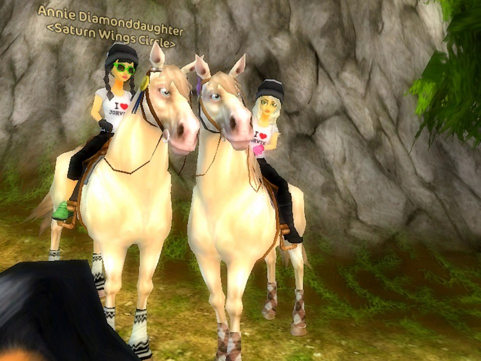 2 Jahre Saturn Wings Circle