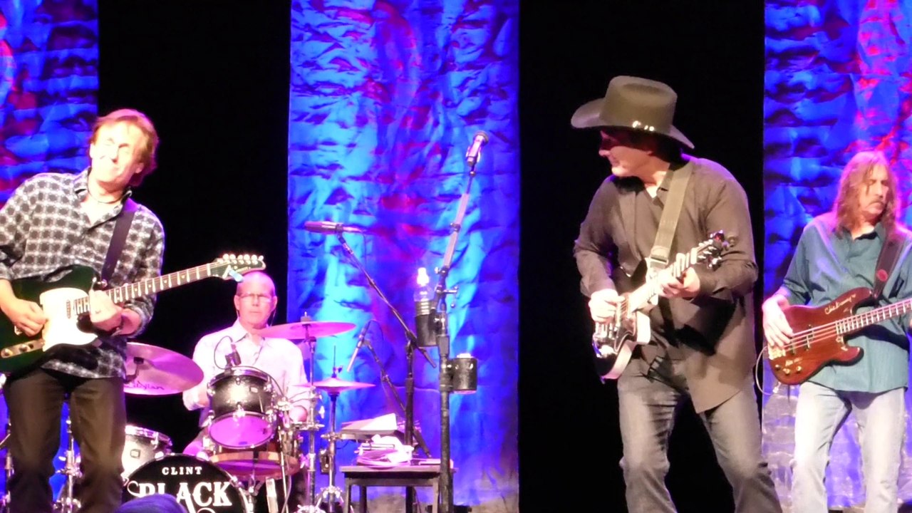 Clint Black - Long Cool Woman in a Black Dress (Live in Houston - 2014) HQ