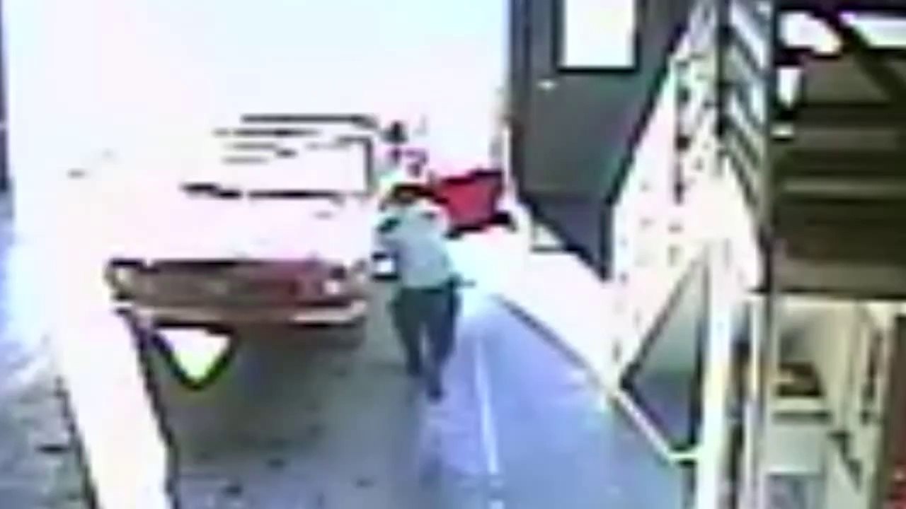 So impressive Ford Mustang Save! Don't forget the parking brake!