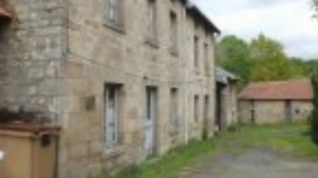 A vendre - Maison/villa - Le Monteil Au Vicomte (23460) - 5 pièces - 300m²