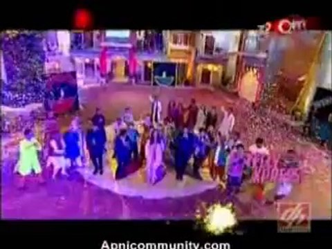 Taarak Mehta ka Ooltah Chashmah - 23rd October 2014 SRK celebrates Diwali with 'Tarak Mehta...' team apnicommunity.com