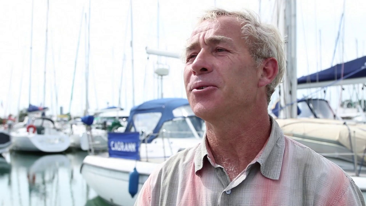 Route du Rhum: Roland Jourdain, "comme un boxeur sans les gants pour monter sur le ring"