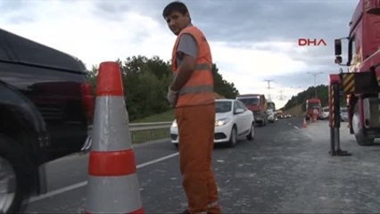 Göktürk'te Hafriyat Kamyonu Bariyerleri Parçaladı