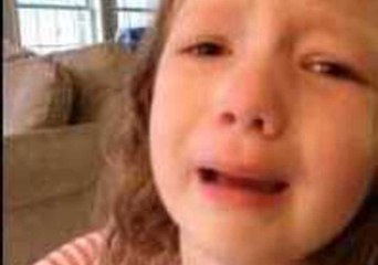 Little Girl Cries Because She Can't Meet George Washington
