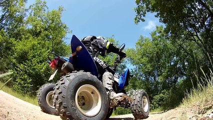 Quad Raptor 250 jumps and skids