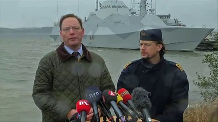 Russian submarine search enters "new phase"