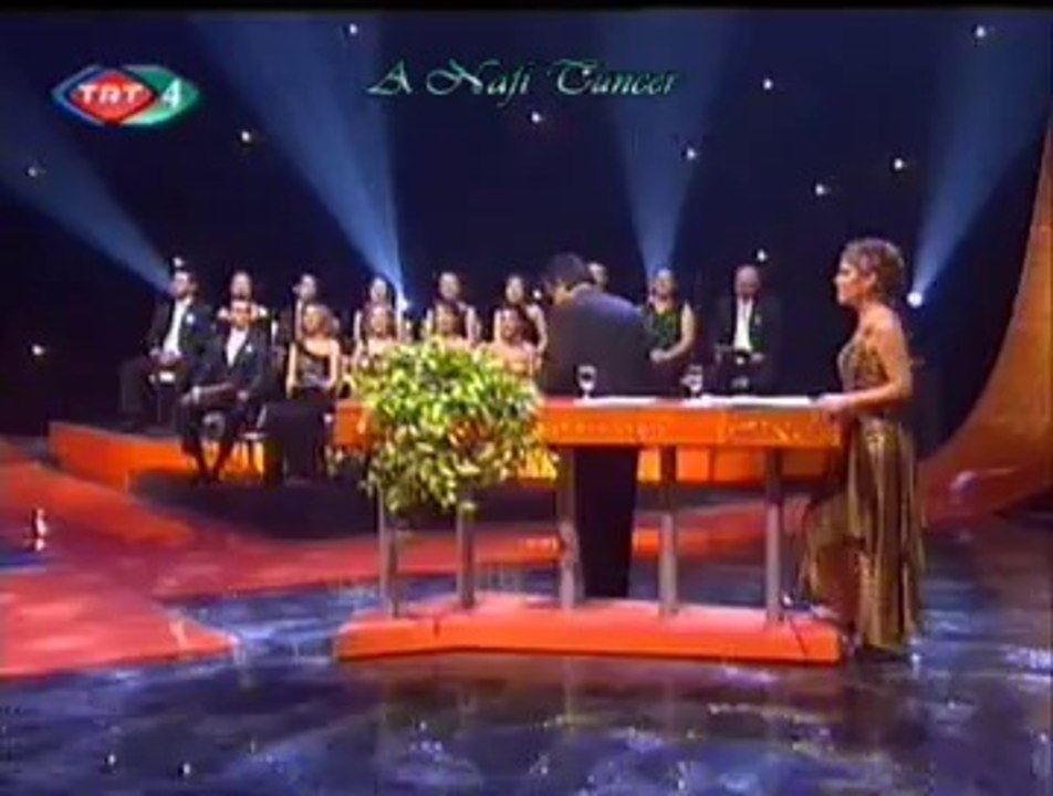 TRT TSM KORO *Küçük Yaşta Aldım Sazı Elime*