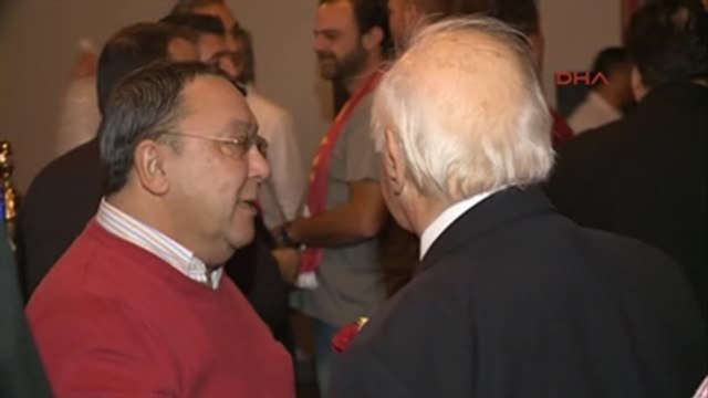 Duygun Yarsuvat Galatasaray Cemiyeti'nde Konuştu