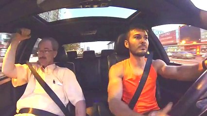 Andi cu mașina de curse prin București cu 220 km/h