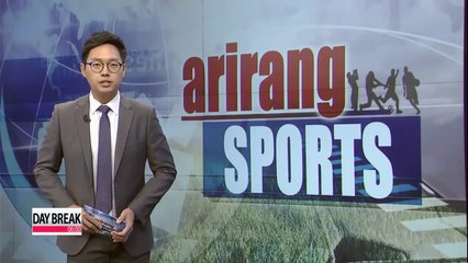 K.C. Royals even series with big win