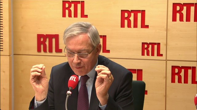 La France a pris du retard dans les réformes , déplore Christian Noyer