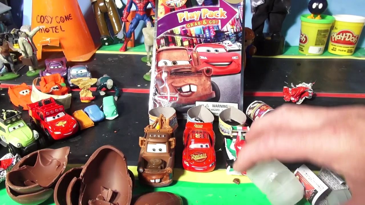 Pixar Cars Surprise Eggs Unboxing, Lightning McQueen, Mater , Francesco ,  and a Disney CARS Play Pa