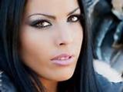 Les Princes de l'amour 2 : Siham Bengoua la prétendante sexy de Florent en interview