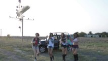 Crazy landing with a Jumbo 747 while cute girls are dancing!
