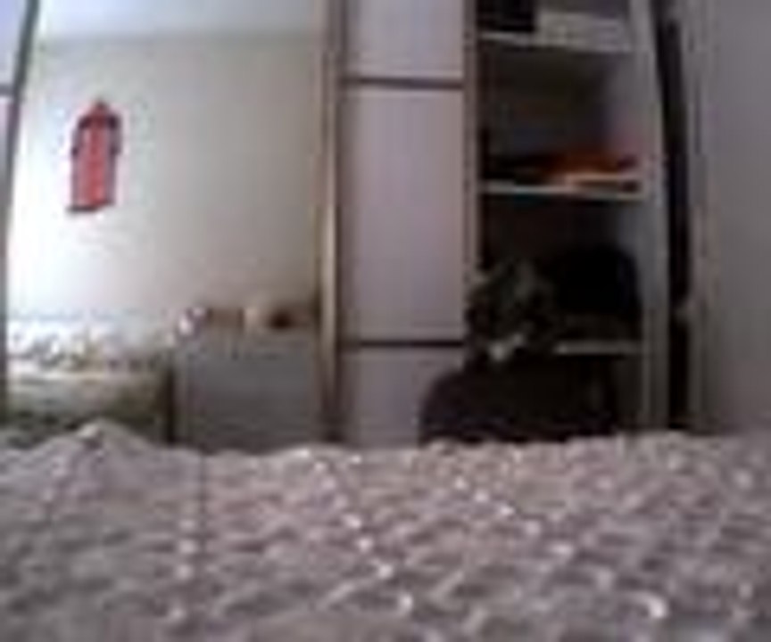 Hırsızı, kurduğu gizli kameralarla yakaladı