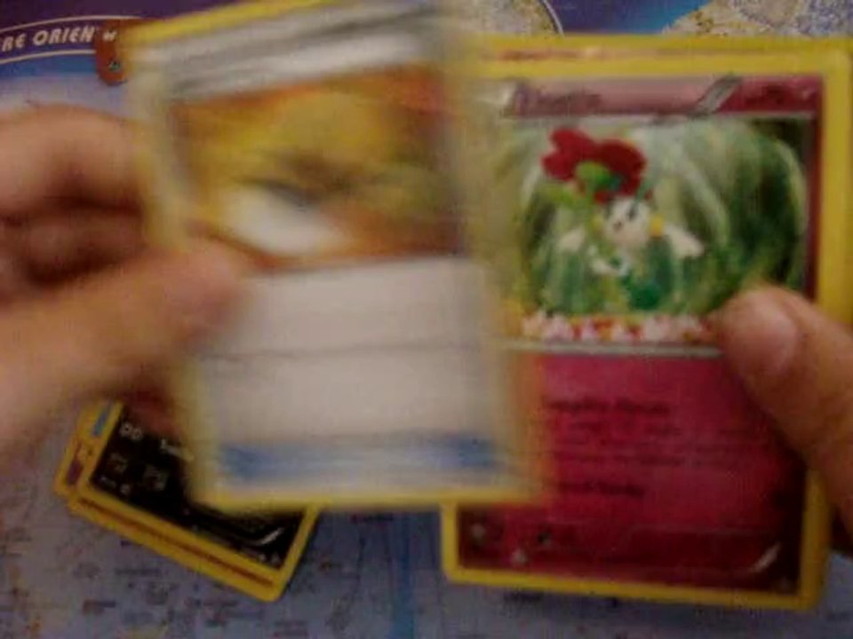 Pokémon: ouverture d'un booster X et Y