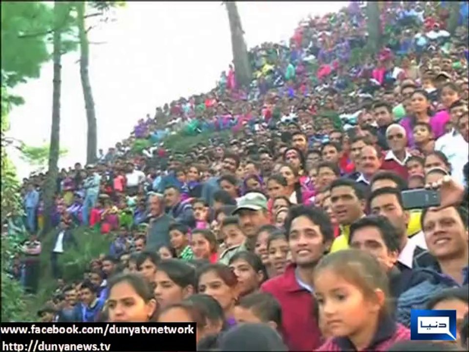 Dunya news-India: Himachal village celebrates 'stone-throwing festival'