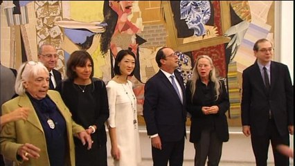 Hollande inaugure le musée Picasso