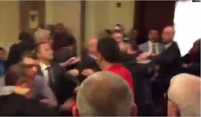 Trabzonspor divan kurulunda yumruklar konuştu